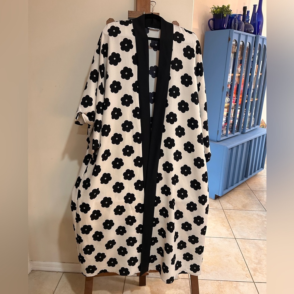 Floral Blossom Duster Cardigan Trench Coat Cover Up Kimono. Vada Winter